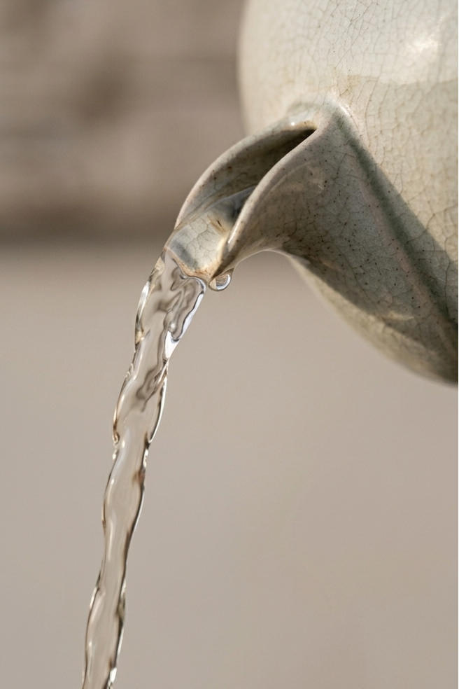 POUR