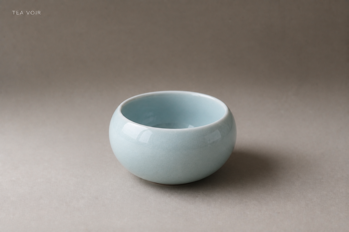 TEA VOIR Pale Celadon Round Tea Cup